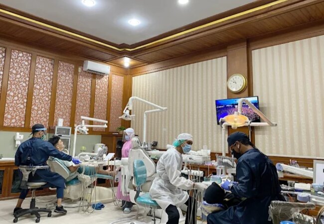 5 Dokter Gigi Banda Aceh Yang Terbaik, Tanpa Perli Repot Untuk Reservasi